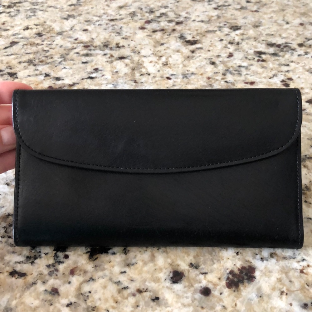 Coach slim black leather wallet